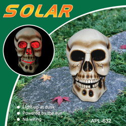 10" Spooky Solar Skull Solar Lawn Ornament